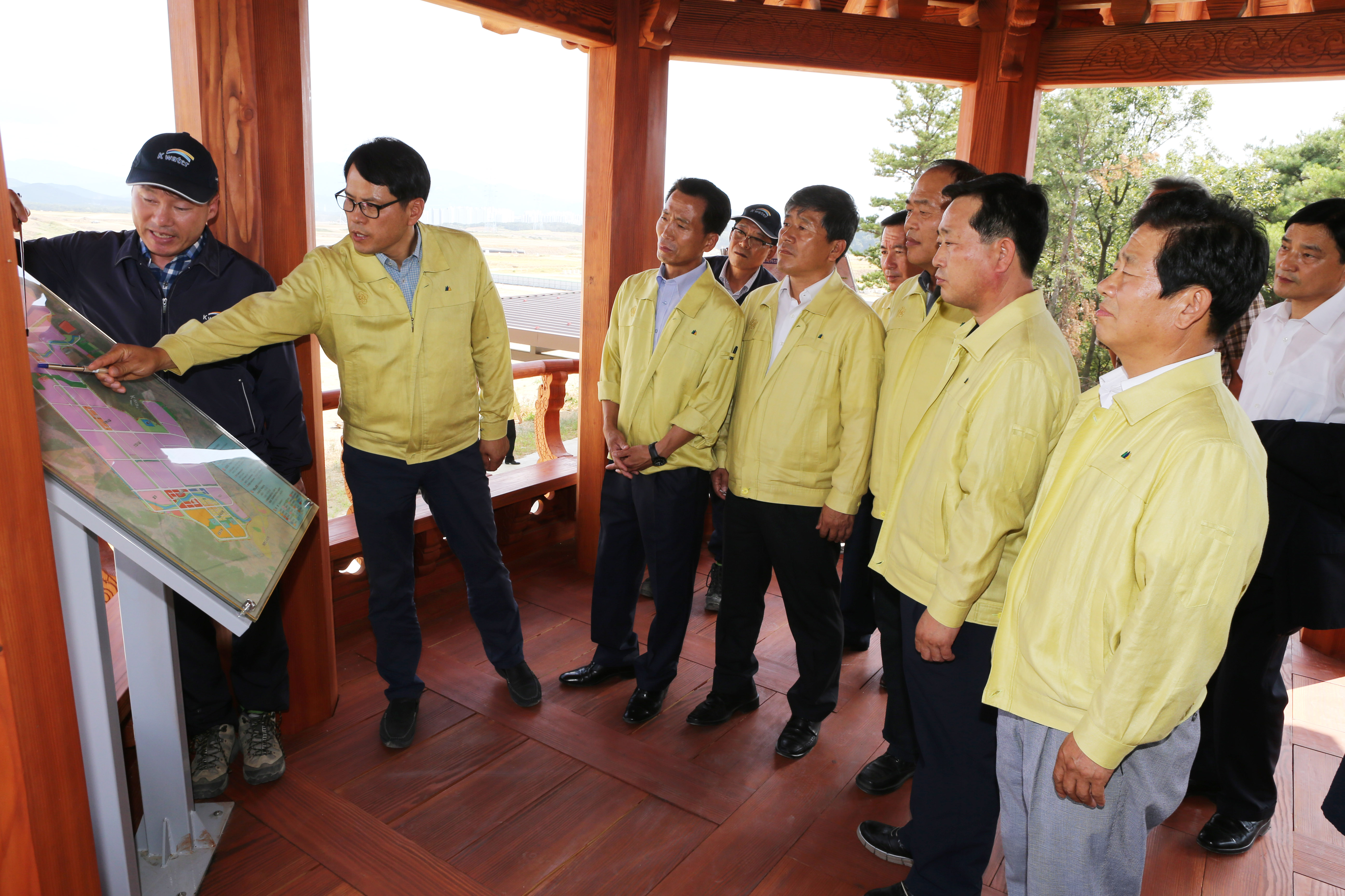 구미시의회 산업건설위원회 구미 국가5산업단지 조성 현장 방문