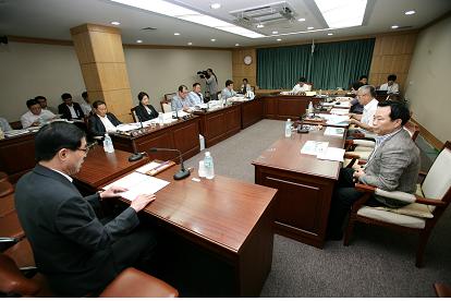 제171회 제1차 정례회 일정을 모두 마치고 폐회했다.