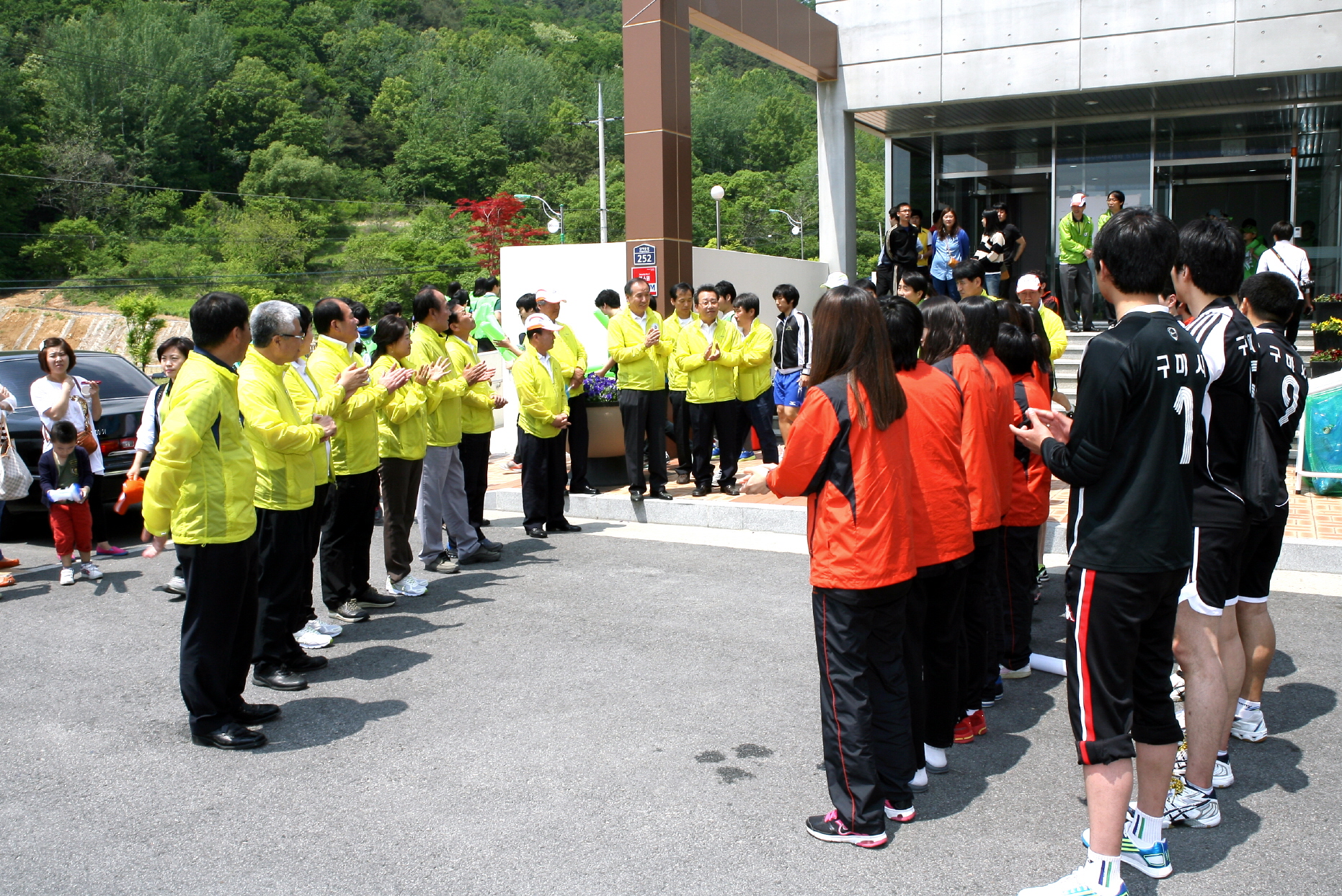 구미시의회, 제50회 도민체전 참가선수단 격려