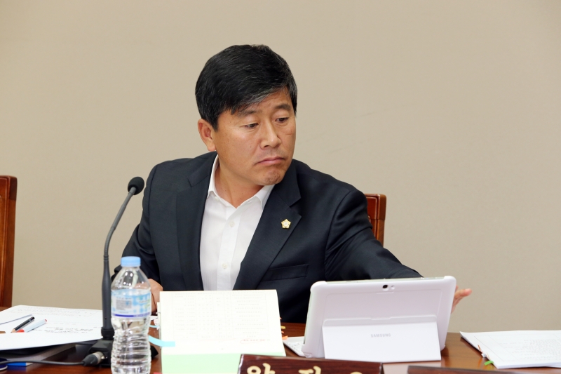 20141126-042[AP7U6260-제192회 정례회 기획행정위원회 소관 행정사무감사 활동.JPG