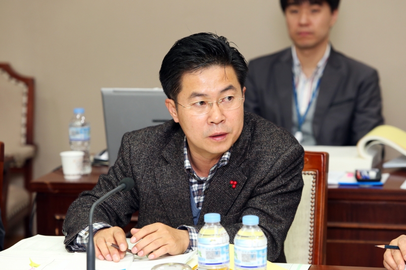 20141211-033[AP7U7406-제192회 정례회 예산결산특별위원회 2015년도 세입세출예산안 심사.JPG