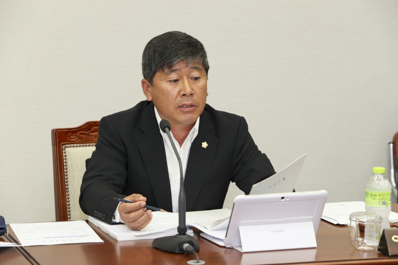 20150708-017[AP7U7561-제197회 정례회 기획행정위원회 조례안 심사활동.jpg