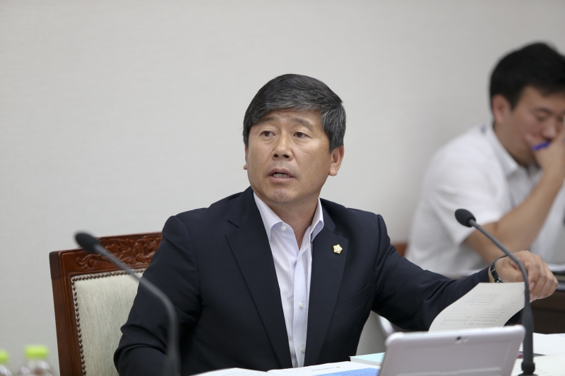 20150910-014[AP7U1730-제198회 임시회시 기획행정위원회 조례안 심사활동.jpg