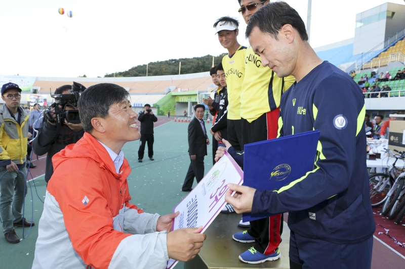 20151017-329[AP7U6957-2015 구미시민 한마음 대축제 폐막식.jpg