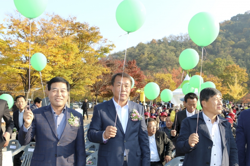 20151104-050[IMG_8101-일천만 그루 나무심기운동 달성 기념행사.jpg