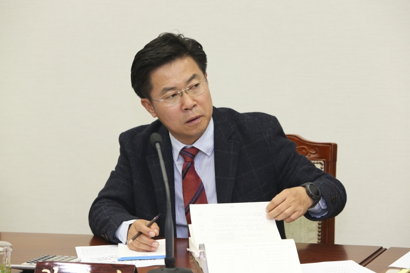 20151126-052[AP7U0976-제200회 정례회 기획행정위원회 소관 행정사무감사 활동.jpg