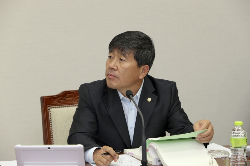 20151127-016[AP7U1111-제200회 정례회 기획행정위원회 소관 행정사무감사 활동.jpg