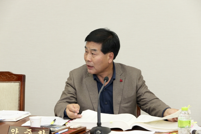 20151204-014[AP7U1554-제200회 정례회 기획행정위원회 소관 2016년도 세입세출예산안 예비심사 활동.jpg