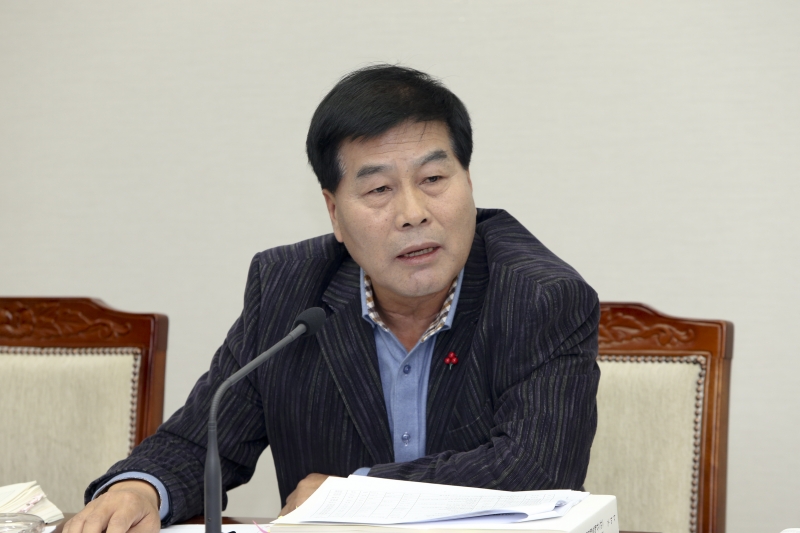 20151210-045[AP7U2404-제200회 정례회 예산결산특별위원회 소관 2016년도 세입세출예산안 심사 활동.JPG