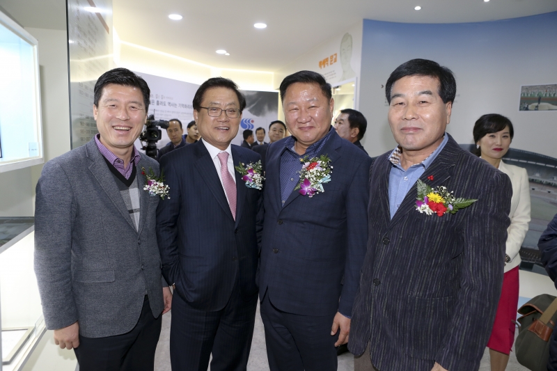 20151210-086[AP7U2508-박세직 기념 전시실 개장식.jpg