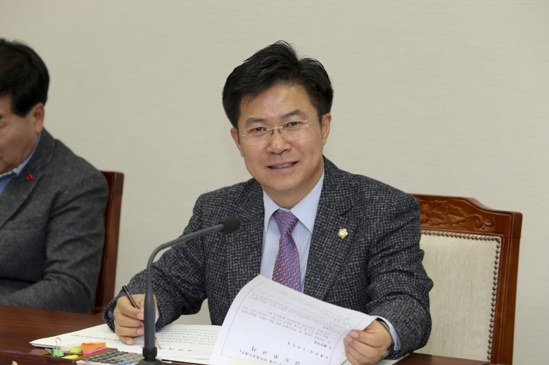 20151218-014[AP7U3352-제200회 정례회 기획행정위원회 조례안 심사활동.jpg