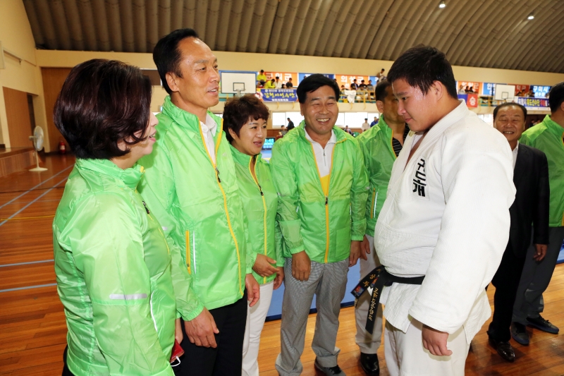 20140829-004[AP7U8549-제52회 경북도민체전 문경시 현지 방문 구미시선수단 격려.JPG