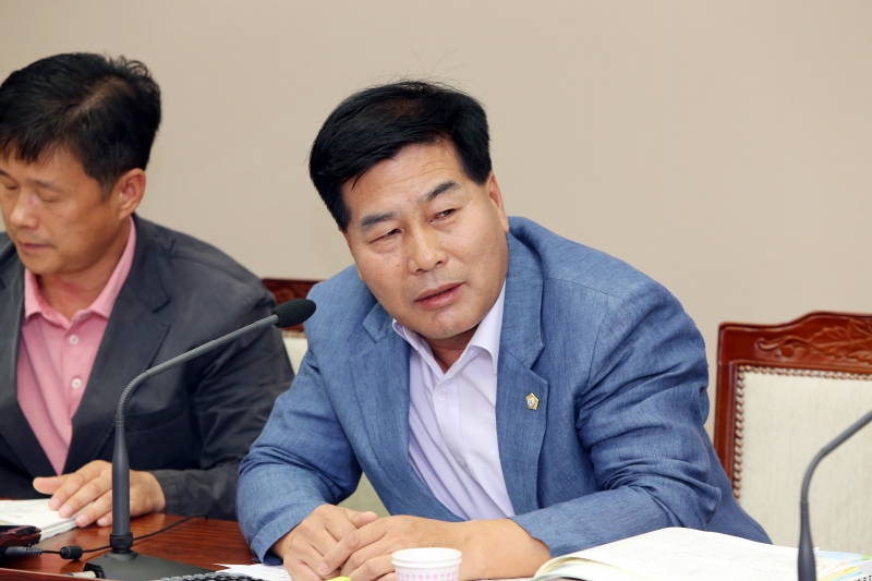 20140903-047[AP7U9458-제190회 제1차 정례회 기획행정위원회 소관 2013회계년도 세입세출결산승인안 예비심사 활동.JPG