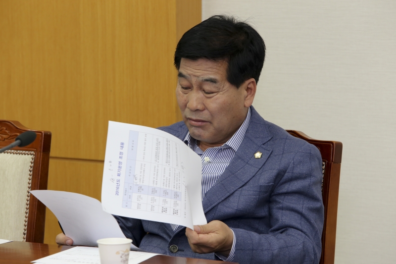 20160419-006[AP7U8338-폐회중 의회운영위원회 활동.jpg