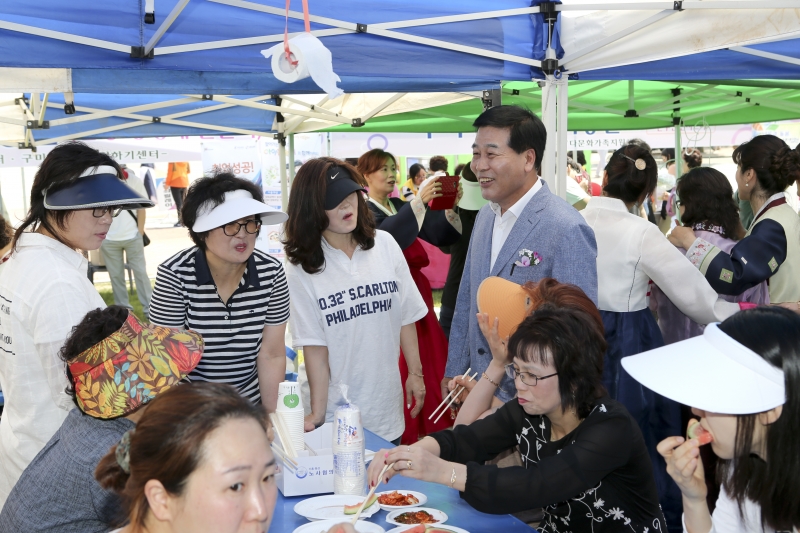 20160519-033[AP7U0333-2016  구미여성 한마음 큰잔치.jpg