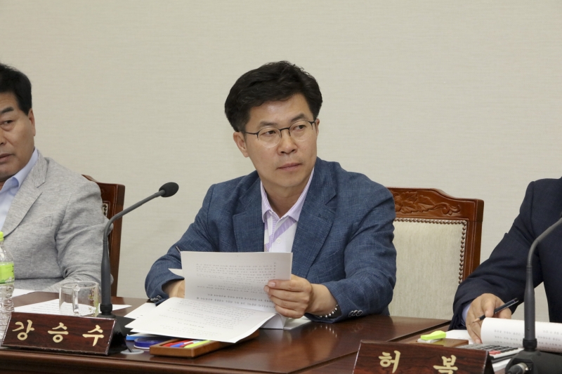 20160520-020[IMG_1700-제204회 임시회 기획행정위원회회 조례안 심사활동.jpg