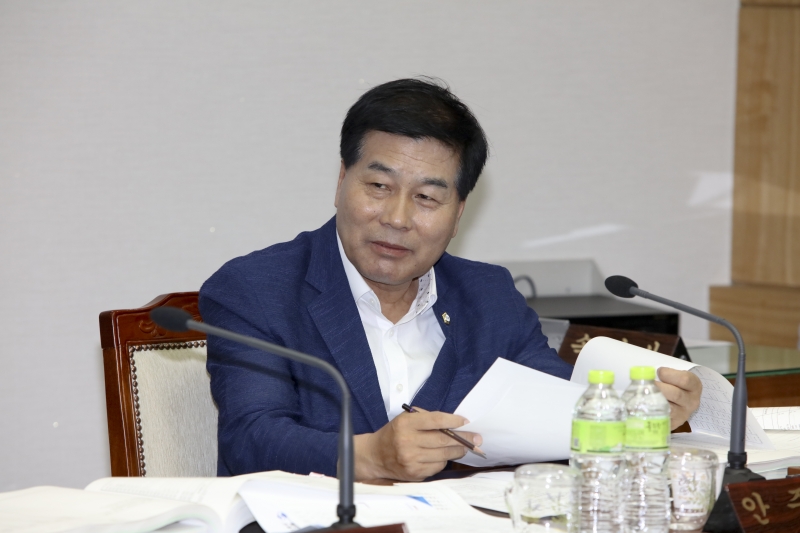 20160526-021[IMG_1928--제204회 임시회 예산결산특별위원회 2016년도 제1회 추가경정예산안 심사 활동.jpg