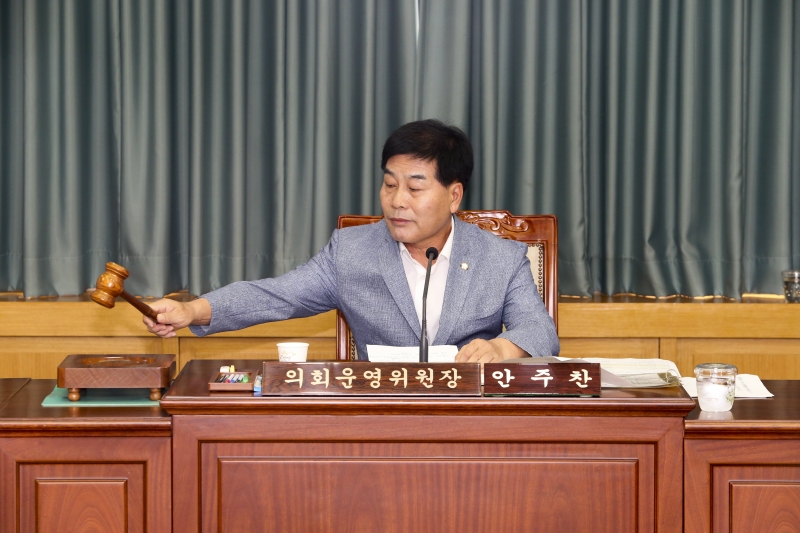 20160712-002[AP7U2593-제206회 정례회 의회운영위원회 소관 행정사무감사 활동.jpg