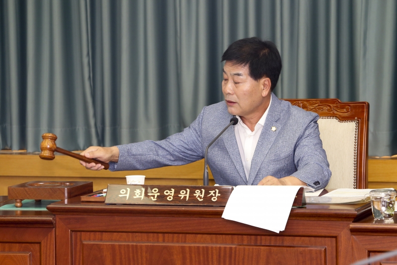 20160712-027[AP7U2656-제206회 정례회 의회운영위원회 소관 행정사무감사 활동.jpg