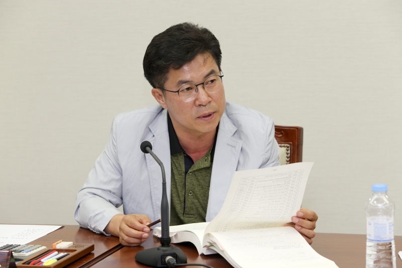 20160714-013[AP7U2842-제206회 정례회 기획행정위원회 소관 행정사무감사 활동.jpg