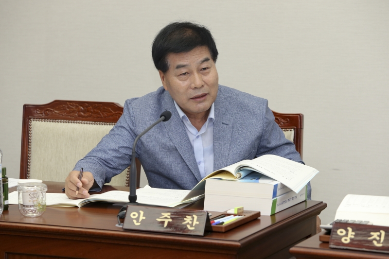 20160726-020[AP7U3085--제206회 정례회 예산결산특별위원회 소관 2015회계년도 세입세출결산승인안 심사.jpg