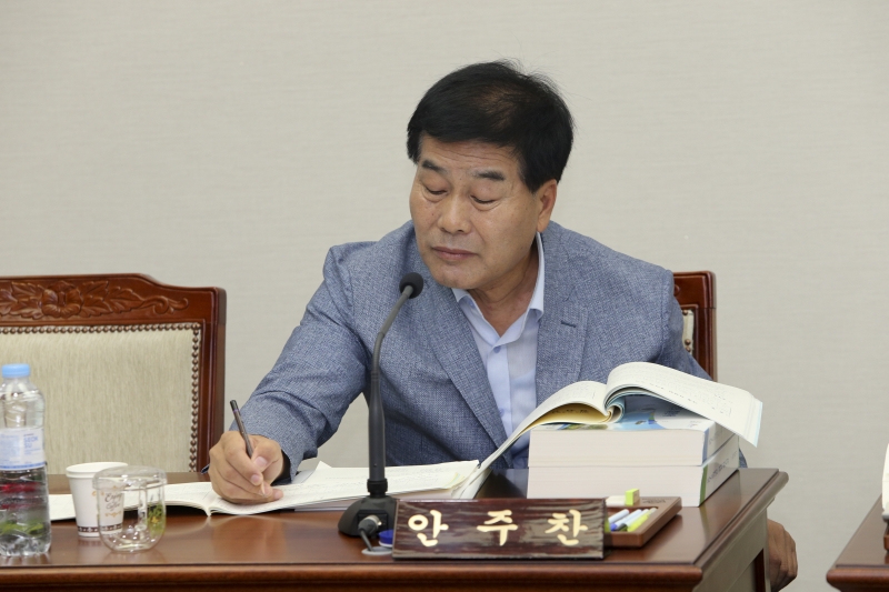 20160726-019[AP7U3081--제206회 정례회 예산결산특별위원회 소관 2015회계년도 세입세출결산승인안 심사.jpg