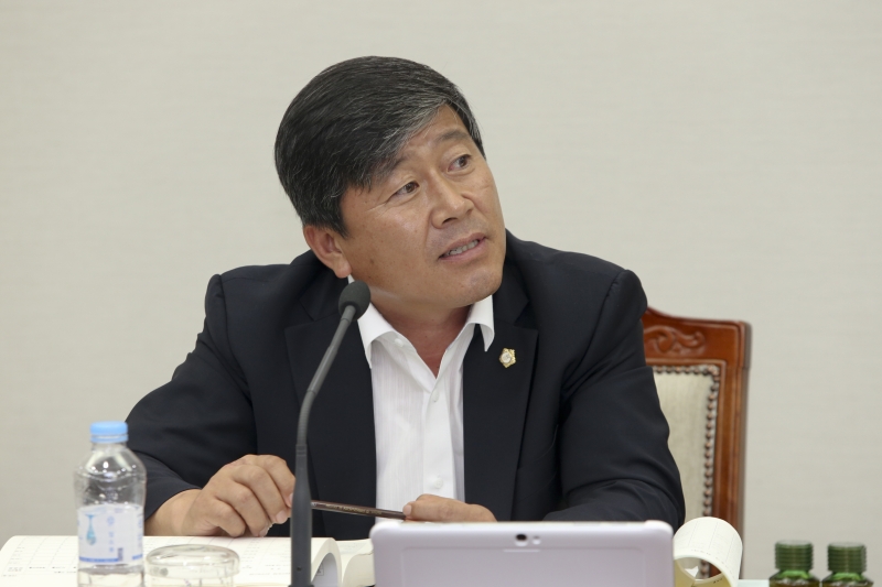 20160726-025[AP7U3097--제206회 정례회 예산결산특별위원회 소관 2015회계년도 세입세출결산승인안 심사.jpg