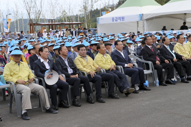 20160927-193[AP7U6224-구미시추모공원 개원식.jpg