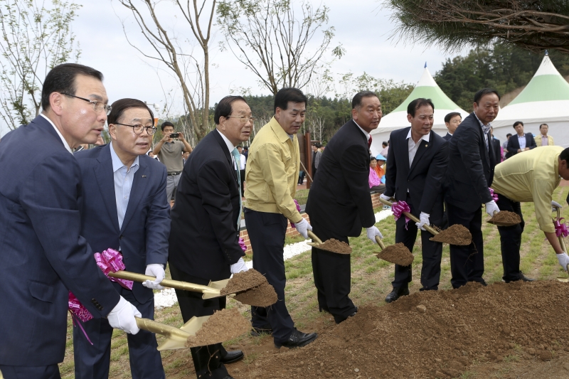 20160927-202[AP7U6253-구미시추모공원 개원식.jpg
