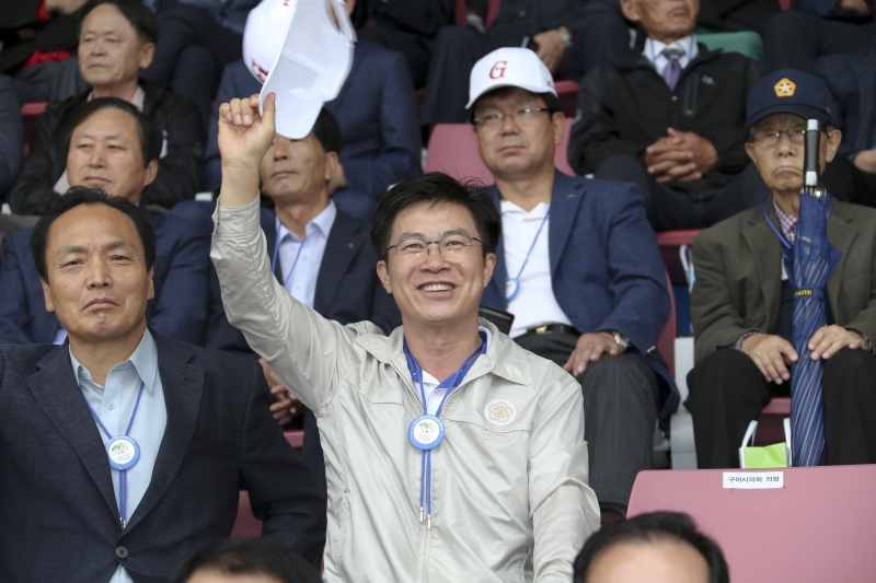 20161001-140[AP7U6805-2016 구미시민 한마음 대축제 입장식 및 개회식.jpg