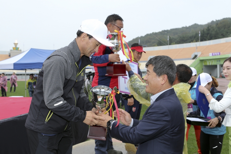 20161001-241[AP7U6974-2016 구미시민 한마음 대축제 시상식.jpg