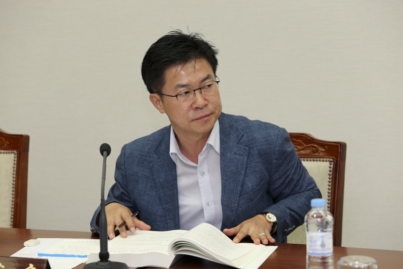 20161025-010[AP7U9052-제208회 임시회 기획행정위원회 2017년도 주요업무보고안 보고 청취.jpg