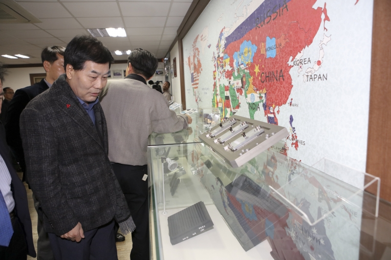 20161202-029[IMG_4936-제209회 정례회 주광정밀 기업체 방문.jpg