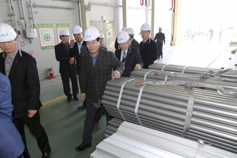 20161202-119[AP7U1756-제209회 정례회 아주스틸 기업체 방문.jpg