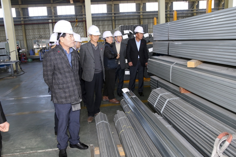 20161202-144[AP7U1818-제209회 정례회 아주스틸 기업체 방문.jpg