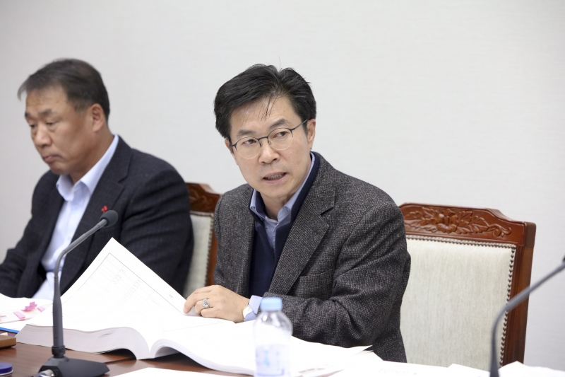 20161206-031[IMG_5223-제209회 정례회 기획행정위원회 2017년도 세입세출예산안 예비심사활동.jpg