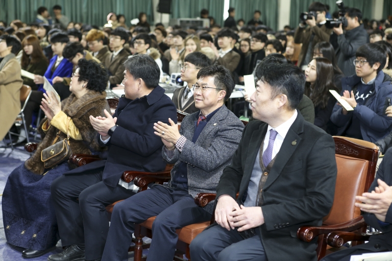 20170209-004[AP7U6737-현일중고등학교 졸업식.JPG