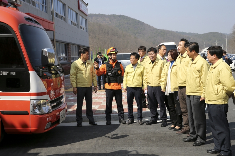 20170313-023[AP7U8115-제211회 임시회시 구미화학재난합동방재센터 현장 방문.JPG