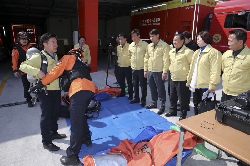 20170313-053[AP7U8207-제211회 임시회시 구미화학재난합동방재센터 현장 방문.JPG