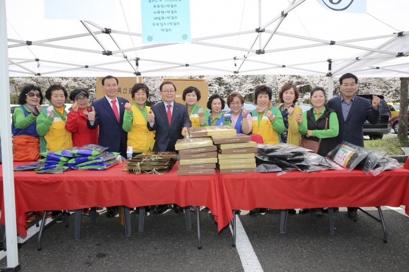 20170407-062[AP7U9343-구미시여성단체협의회 사랑의 바자회.JPG