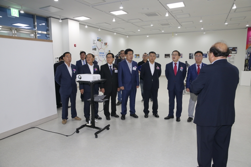 20170512-071[AP7U1176-강동문화복지회관 개관식.JPG