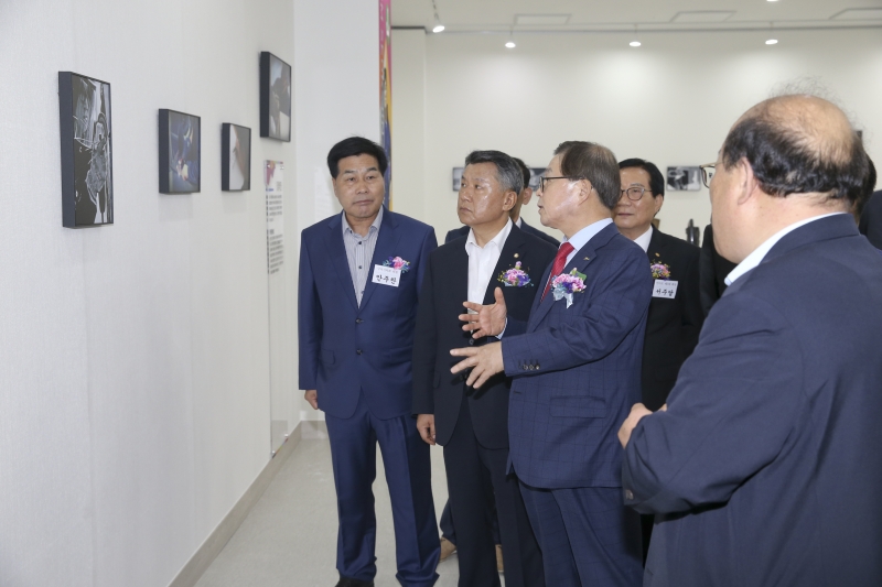 20170512-073[AP7U1179-강동문화복지회관 개관식.JPG