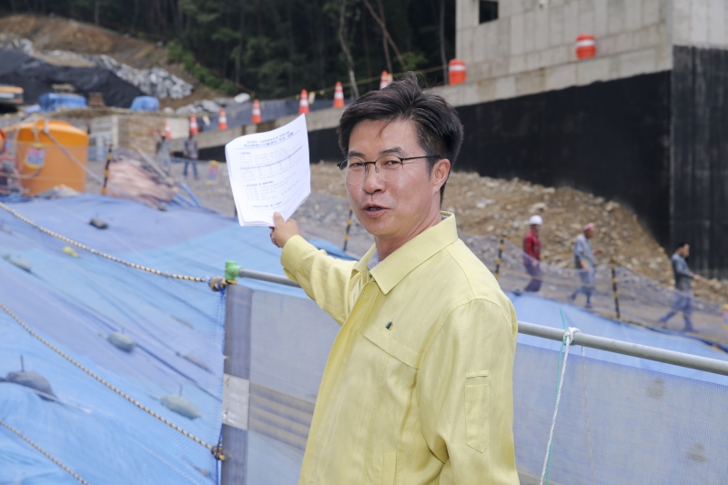 20170718-042[AP7U4293-제215회 임시회 기획행정위원회 역사문화디지털센타 공사현장 방문.JPG