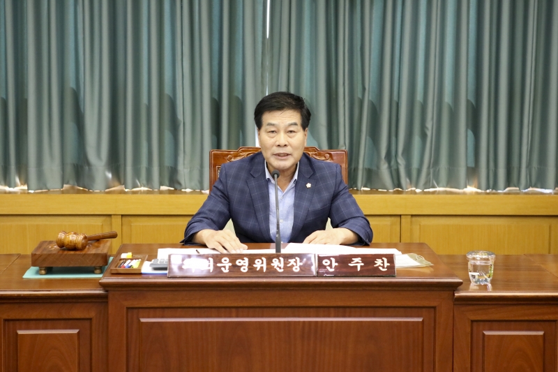 20171013-004[IMG_8170-폐회중 의회운영위원회 활동.JPG