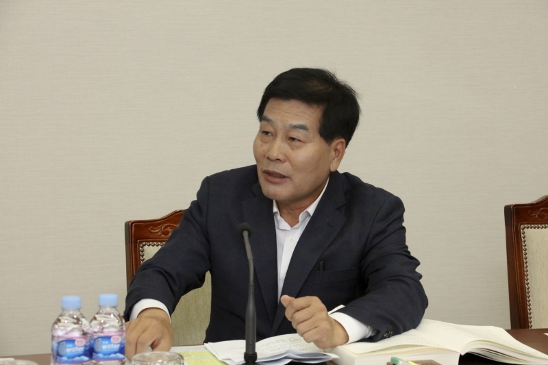 20171025-039[IMG_8504-제217회 임시회 기획행정위원회 2018년도 주요업무보고 청취.JPG