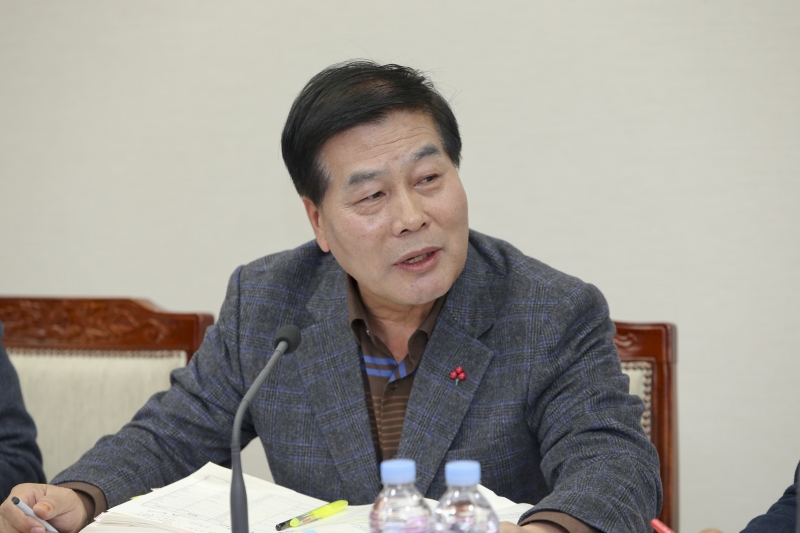 20171206-032[AP7U9979-제218회 정례회 예산결산특별위원회 2018년도 예산안 심사활동.JPG