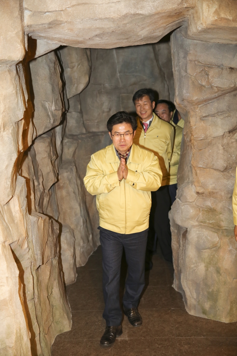 20180111-085[AP7U1371-구미시의회 의원 신라불교초전지 현장방문.JPG