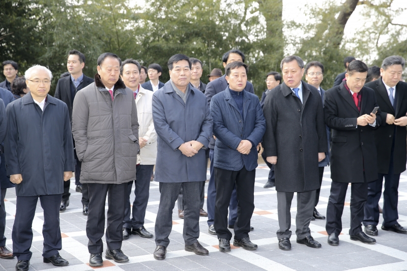 20180301-036[AP7U2880-3.1절 기념 선산 독립유공자비 13위 추념.JPG