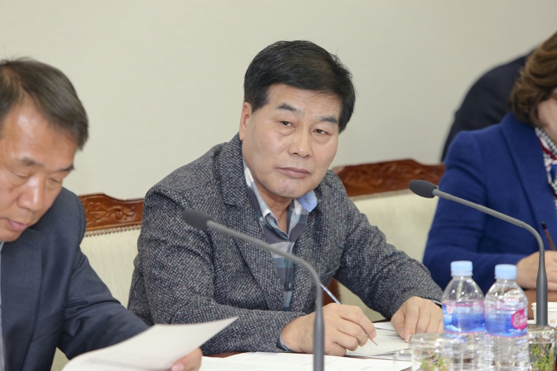 20180308-019[AP7U3321-제220회 임시회 기획행정위원회 조례안 심사활동.JPG