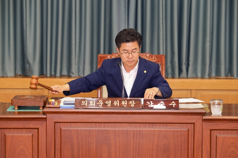 20180705-033[AP7U7052-폐회중 의회운영위원회 활동.JPG